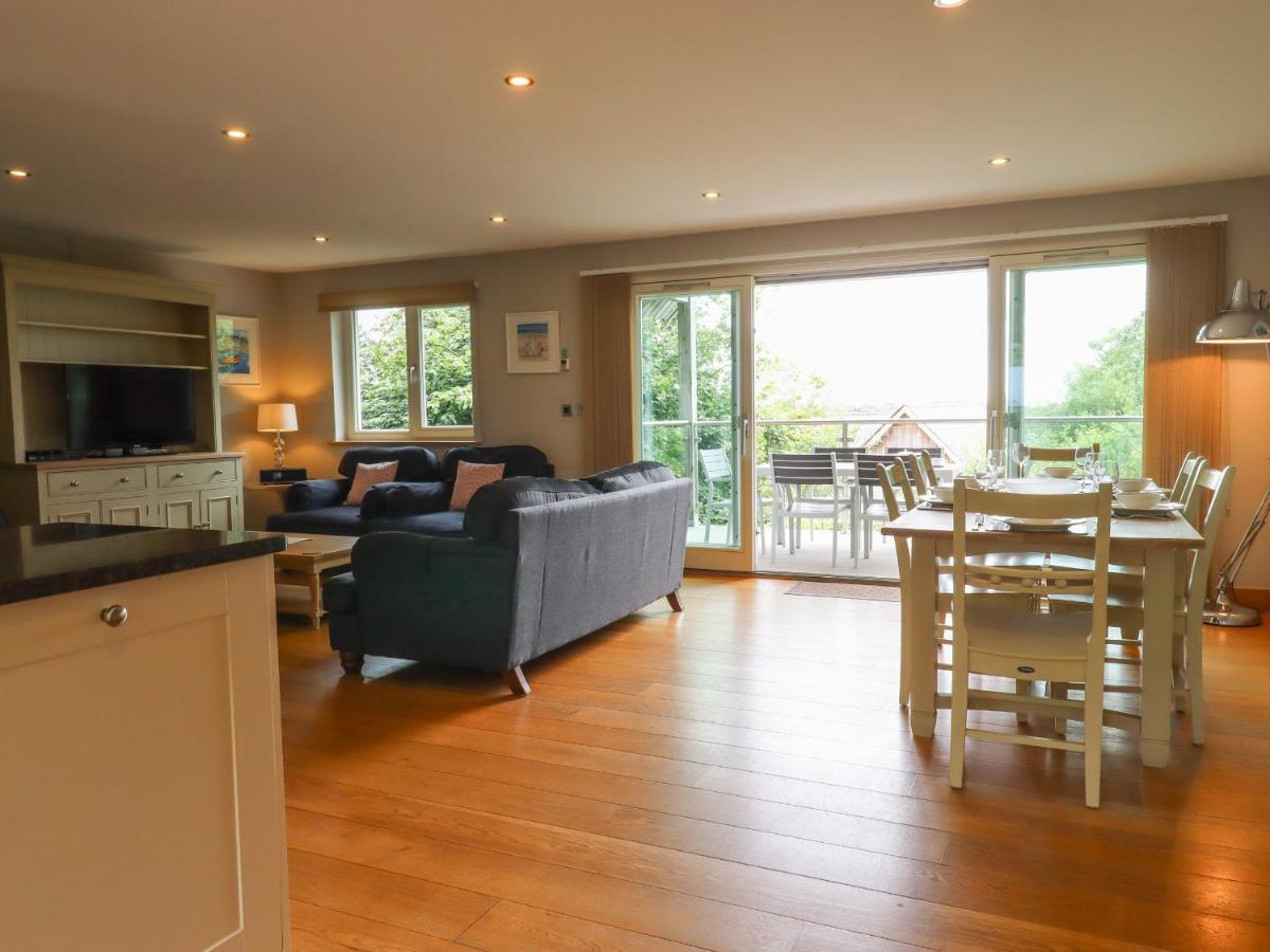 Swandown, 20 Poldon Villa Chard Dış mekan fotoğraf
