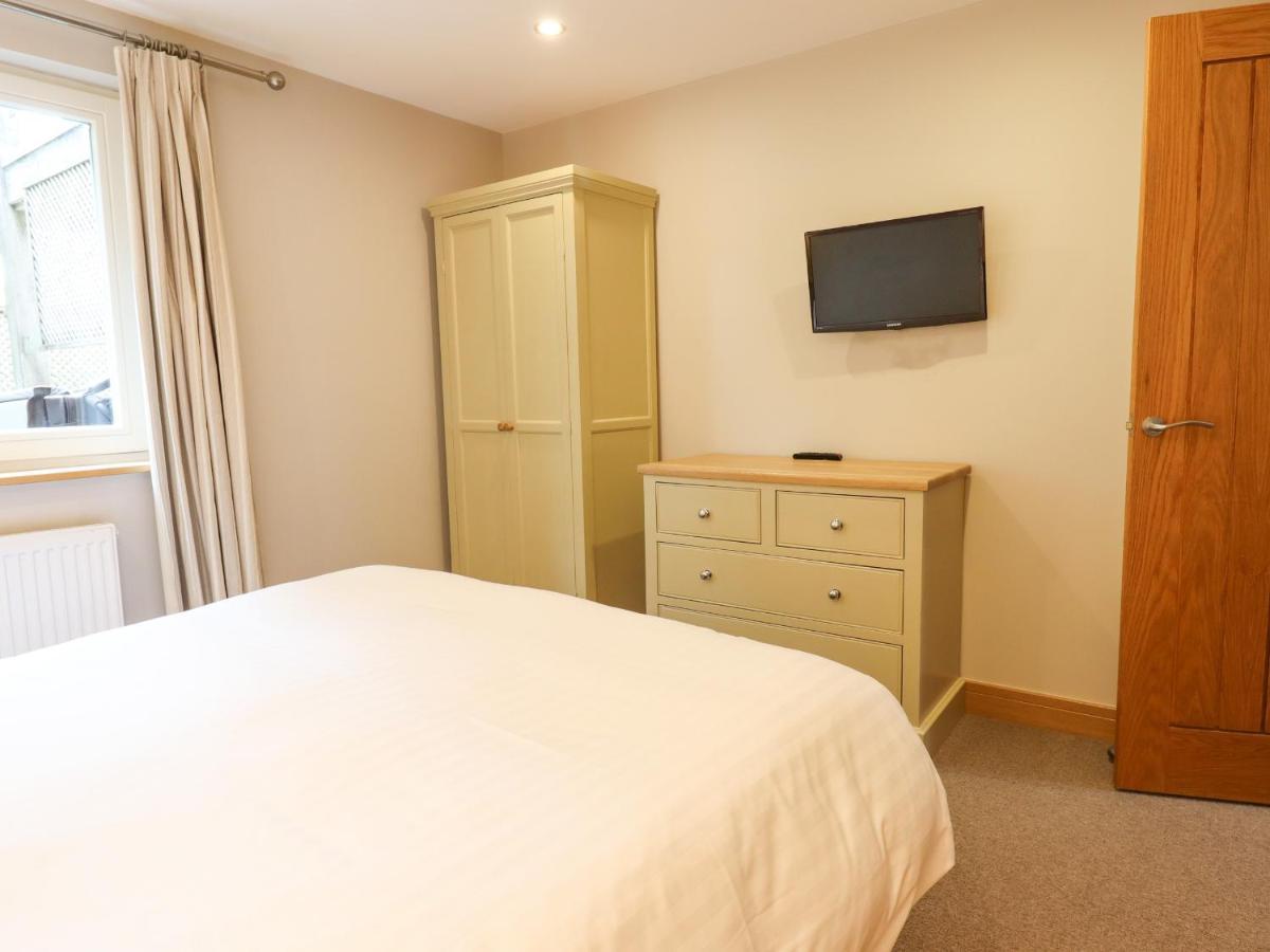 Swandown, 20 Poldon Villa Chard Dış mekan fotoğraf