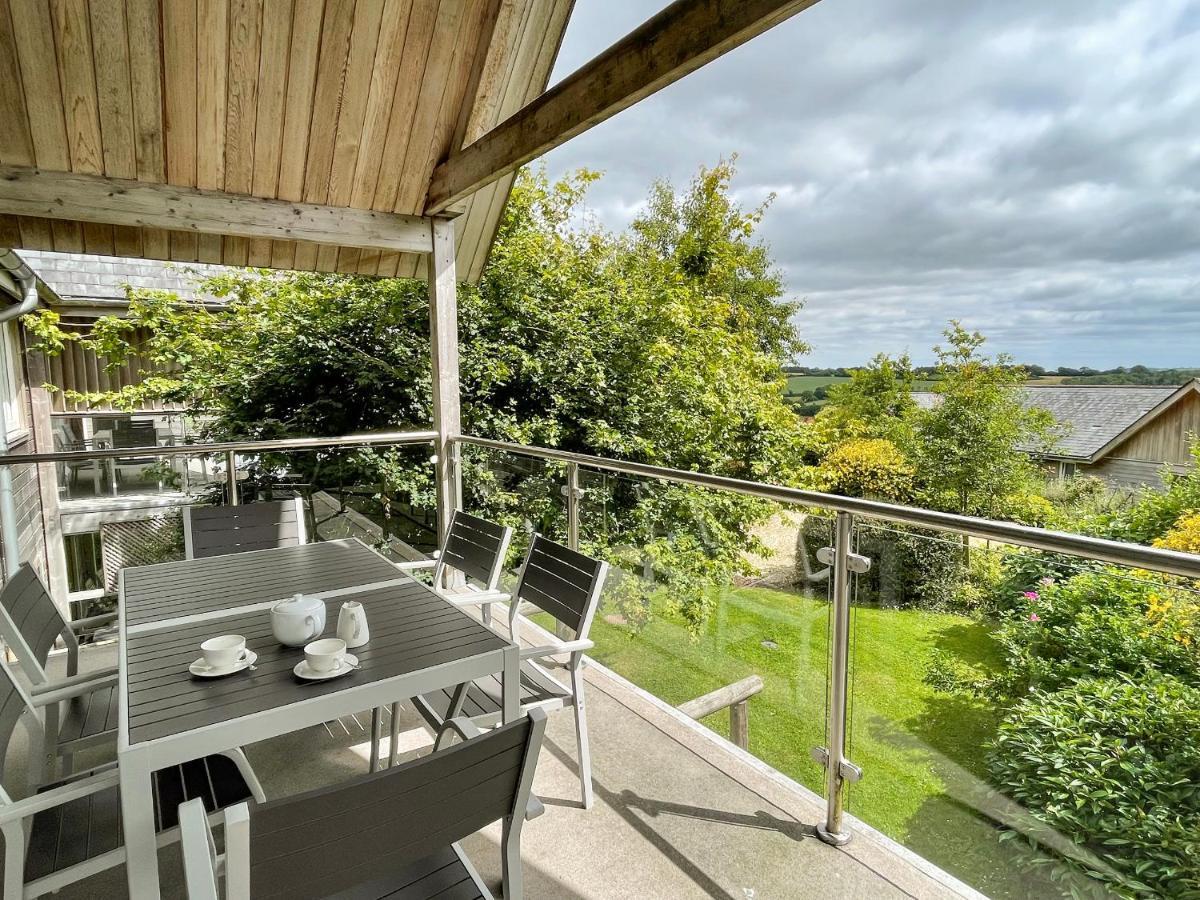 Swandown, 20 Poldon Villa Chard Dış mekan fotoğraf